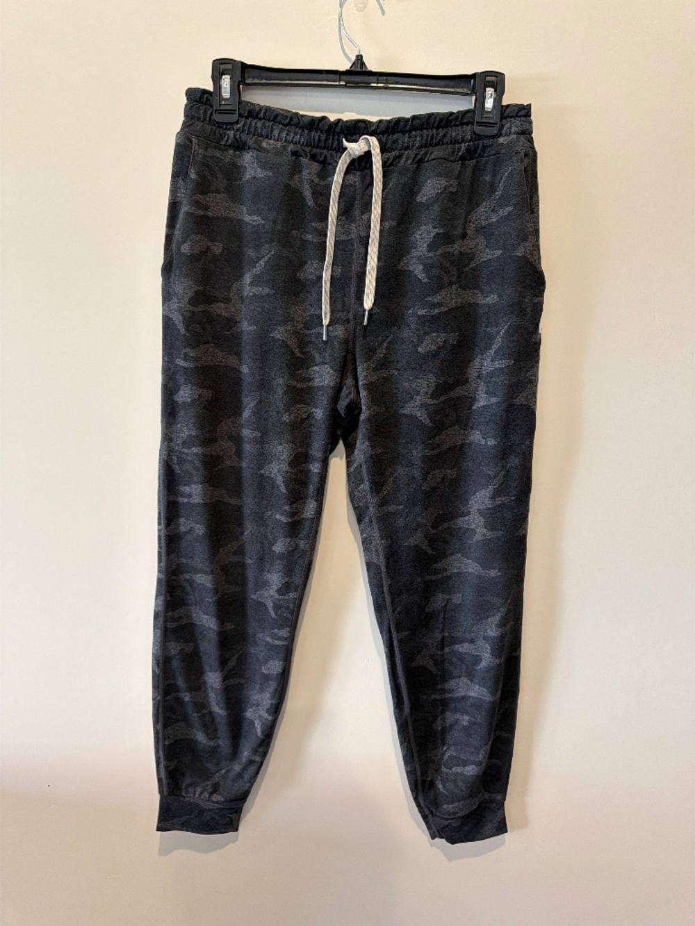 Vuori Jogger Camo Size M